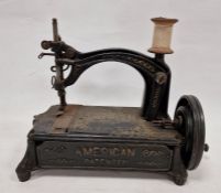 Vintage 19th century 'American' cast iron sewing machine
