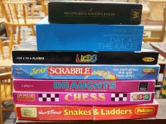 Small collection of board games to include Day at the Races, Draughts, Chess, Snakes & Ladders,