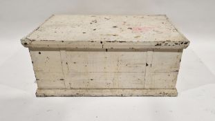 White painted pine blanket chest, 41cm high x 96cm wide