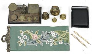 20th century set of brass and wooden-mounted postal scales and a selection of brass weights, a