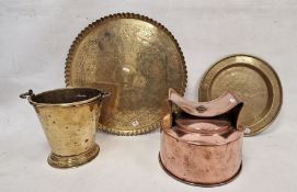 Selection of brass and copperware to include a bucket with single swing handle and two trays, both