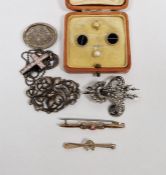 9ct gold and seedpearl horseshoe bar brooch, another, sundry silver brooches, etc (1 box)