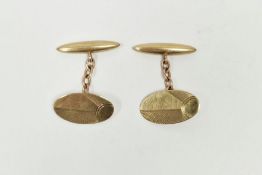 Pair 9ct gold cufflinks with oval engine-turned and bar end, 4.9g approx.