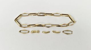 14k gold chain link bracelet, with loose links, 13.5g approx.