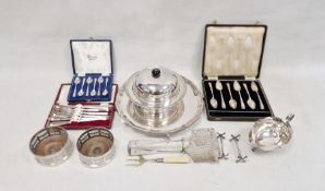 Goldsmiths & Silversmiths Company circular salver, pair of plated wine coasters, cased flatware