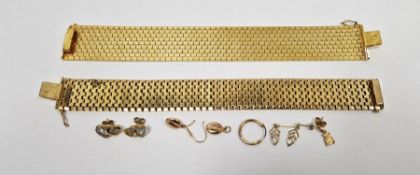 Assortment of yellow metal earrings, some being hallmarked 9ct gold, combined weight approximately