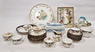 19th century Worcester porcelain trinket tray, rectangular and painted with sprays of