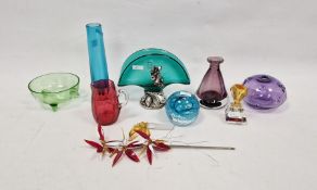 Collection of 20th century coloured glassware including a Bob Crooks glass vase with pinched