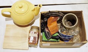 Small quantity of lidded glass storage jars, a foldout three-section mirror with gilt decoration and