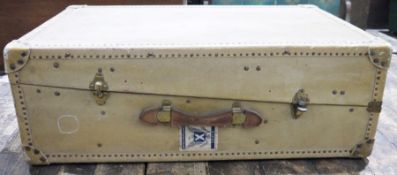 Vintage 'Wata-Joy' (London) travelling case with a fitted interior, with brown leather handles and