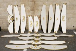 Quantity of wooden palmets in various parts with gilt decoration, gilt wooden finials, etc (1 box)