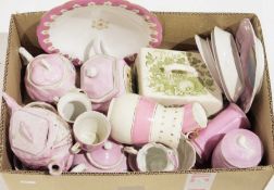 Sadler teapot 'Sporting Scenes of the 18th century' 'Shooting', a Wedgwood Barlaston condiment