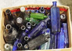 Quantity of vintage glass bottles, mostly named to include Cheltenham Original Brewery Co. Ltd, S.