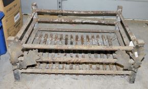 Cast iron fire grate