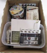 GB: With decimal face value £400+, large box of mint and used definitives and commemoratives