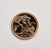 Elizabeth II (1952-2022), 'Brilliant Uncirculated' Half Sovereign, 2000,  St George and dragon, edge