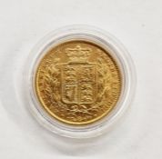 Victoria (1837-1901), Sovereign 1862, Young head facing left, crowned quartered shield of arms,