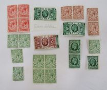 GB: small collection of mint definitives and commemoratives, KGV-QEII