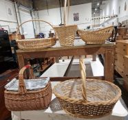 Quantity of wicker baskets ( 1 box)