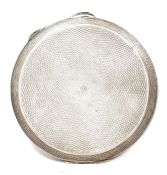 Art Deco silver engine turned circular compact, hallmarked Chester, 1946, indistinct maker's mark