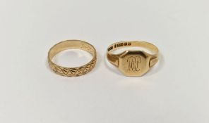 9ct gold gent's signet ring, 3g approx. and a 9ct gold wedding ring, engraved, 2g approx.