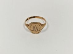 9ct gold signet ring, size J1/2Condition Reportthe weight is approx 1.4g