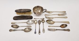 Assorted English and continental silver flatware, 19th and 20th century, 13ozt, a white metal teacup