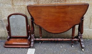 Victorian mahogany Sutherland table with twin turned supports at each end, raised on original