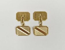 Pair of 18ct gold chain pattern cufflinks with engraved shaped rectangular ends, 9.6 grams approx.