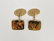 Pair gent's 9ct gold and agate chain pattern cufflinks, each with rectangular panel set with
