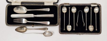 Set of six silver coffee spoons with matching set of sugar tongs in original box, hallmarked