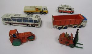 Dinky playworn diecast model cars to include Dinky Supertoys Leyland tipper, Leyland octopus, 952