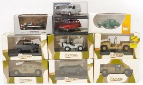 Quantity of diecast model cars to include Victoria R018 Hummer Command Car US 