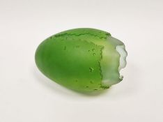 Ian Robson ovoid glass sculpture in the form of an egg with fractured shell, cased and