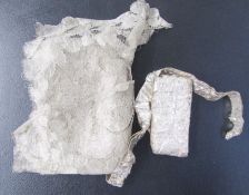 Gold thread length of floral lace, 50cm wide and various