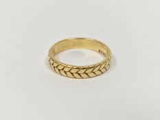 Cartier 18ct gold engraved herringbone-pattern ring, 4.3g approx, London 1961, Ring size P