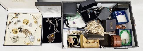Quantity of costume jewellery to include opal-coloured beads, diamante earrings