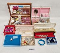 Large quantity of costume jewellery