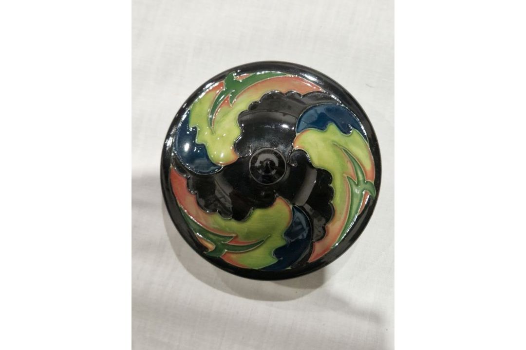 Moorcroft inverted baluster vase and cover, circa 2006, printed and painted marks, tubelined with - Image 14 of 15