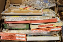 Large quantity of vintage jigsaw puzzles, some wooden (4 boxes)