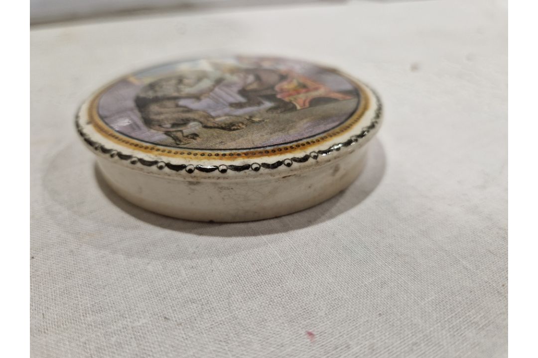 Assorted items of pottery and porcelain including an English mid-18th century delftware blue and - Image 4 of 12
