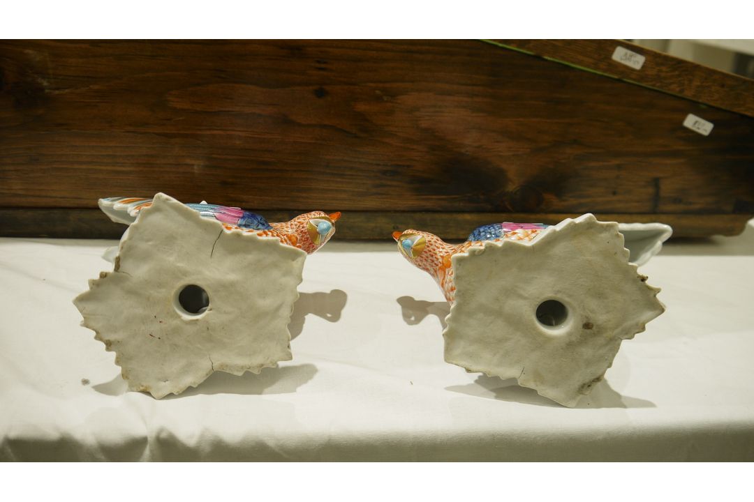 Pair of continental porcelain models of cockerels in the Herend-style (unmarked, perhaps seconds), - Image 5 of 5