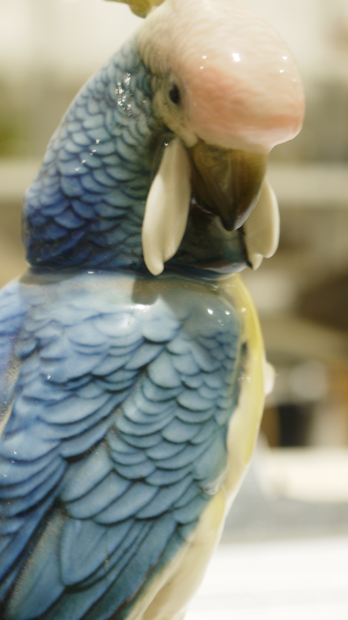 Collection of Karl Ens porcelain models of birds, including kingfishers, parrots and owl, printed - Image 9 of 26
