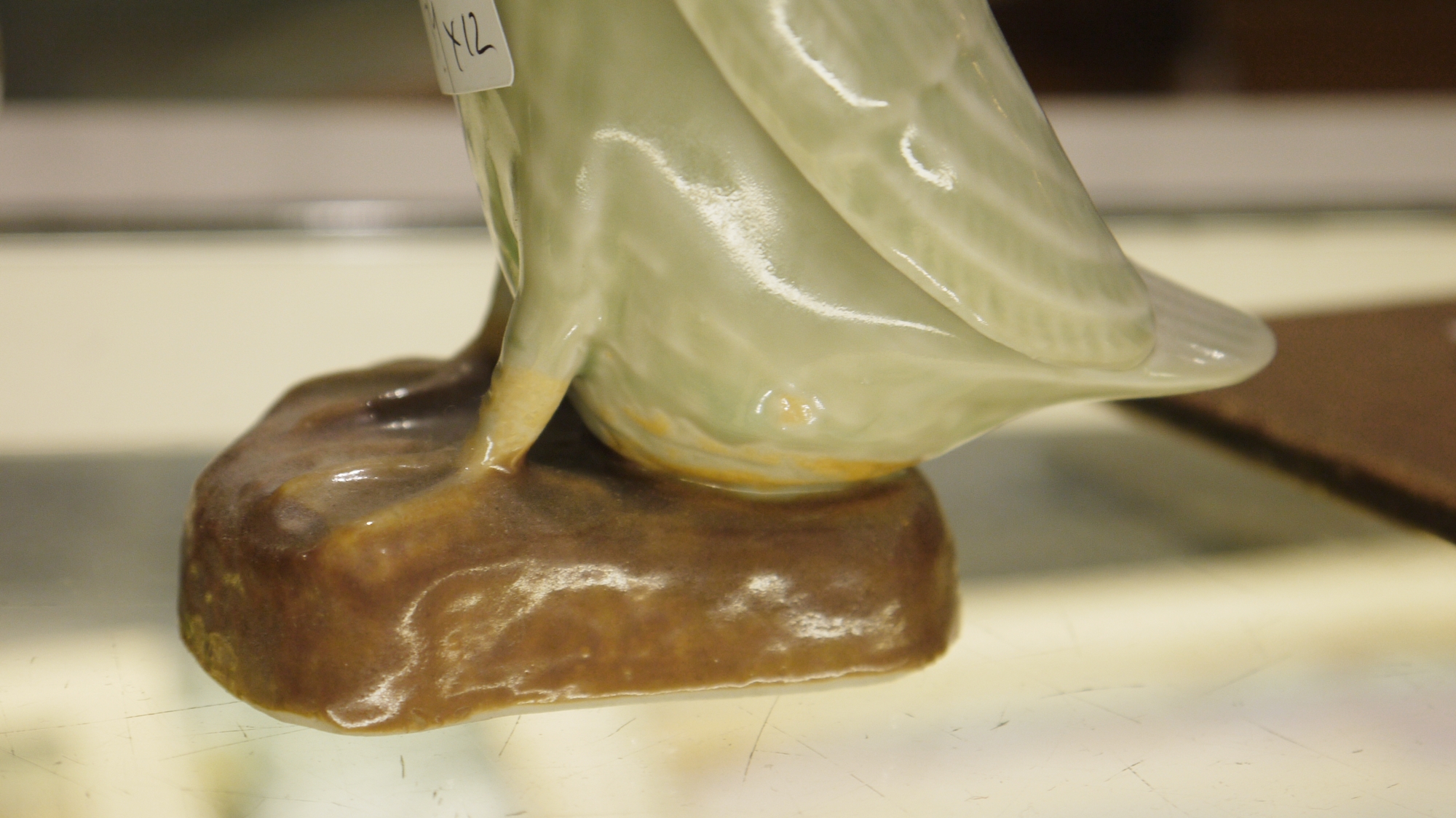 Collection of Karl Ens porcelain models of birds, including kingfishers, parrots and owl, printed - Image 25 of 26