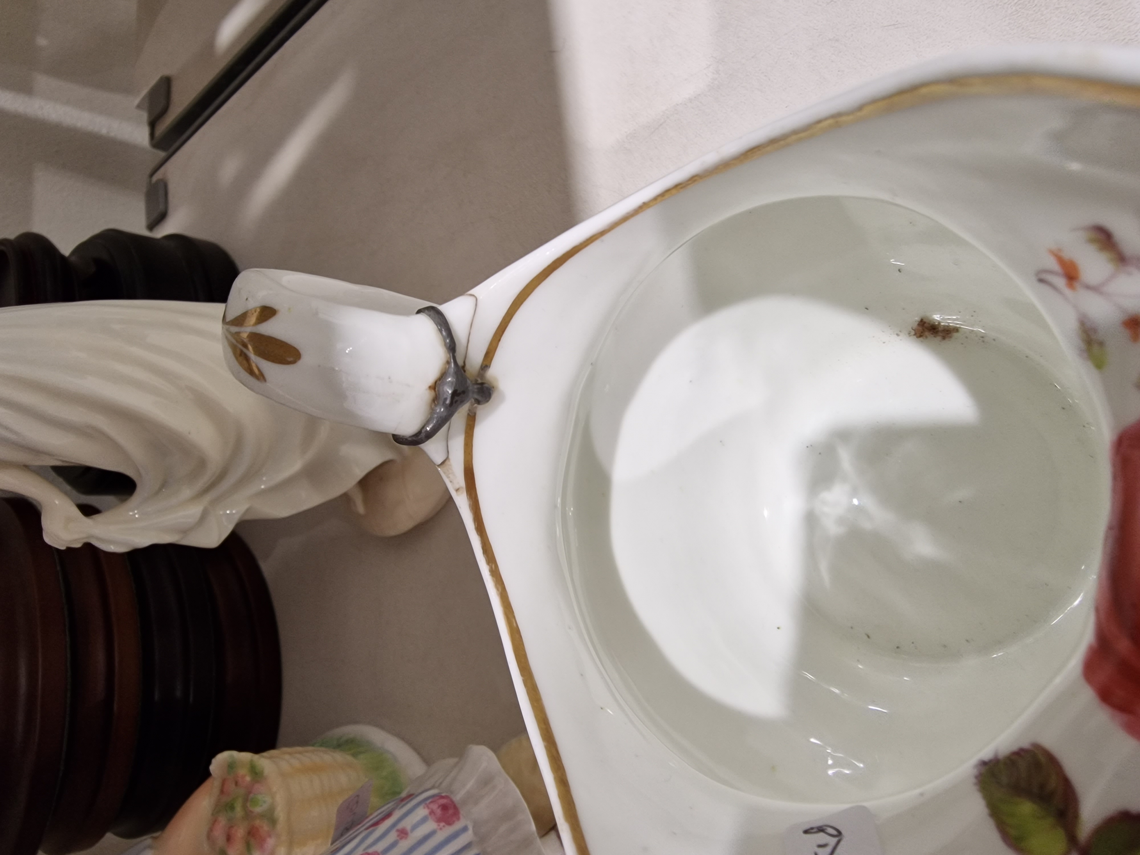 English porcelain rose painted part tea service, circa 1830, painted with pink roses and gilt - Image 2 of 3