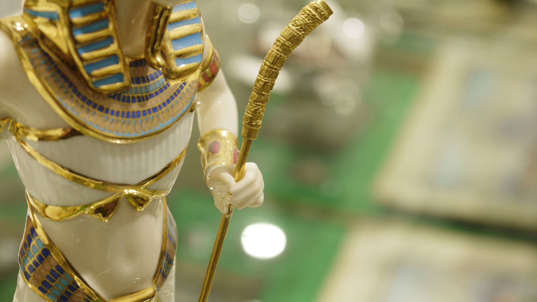 Collection of Royal Worcester, Coalport and Wedgwood limited edition figures, 20th century, - Image 14 of 15