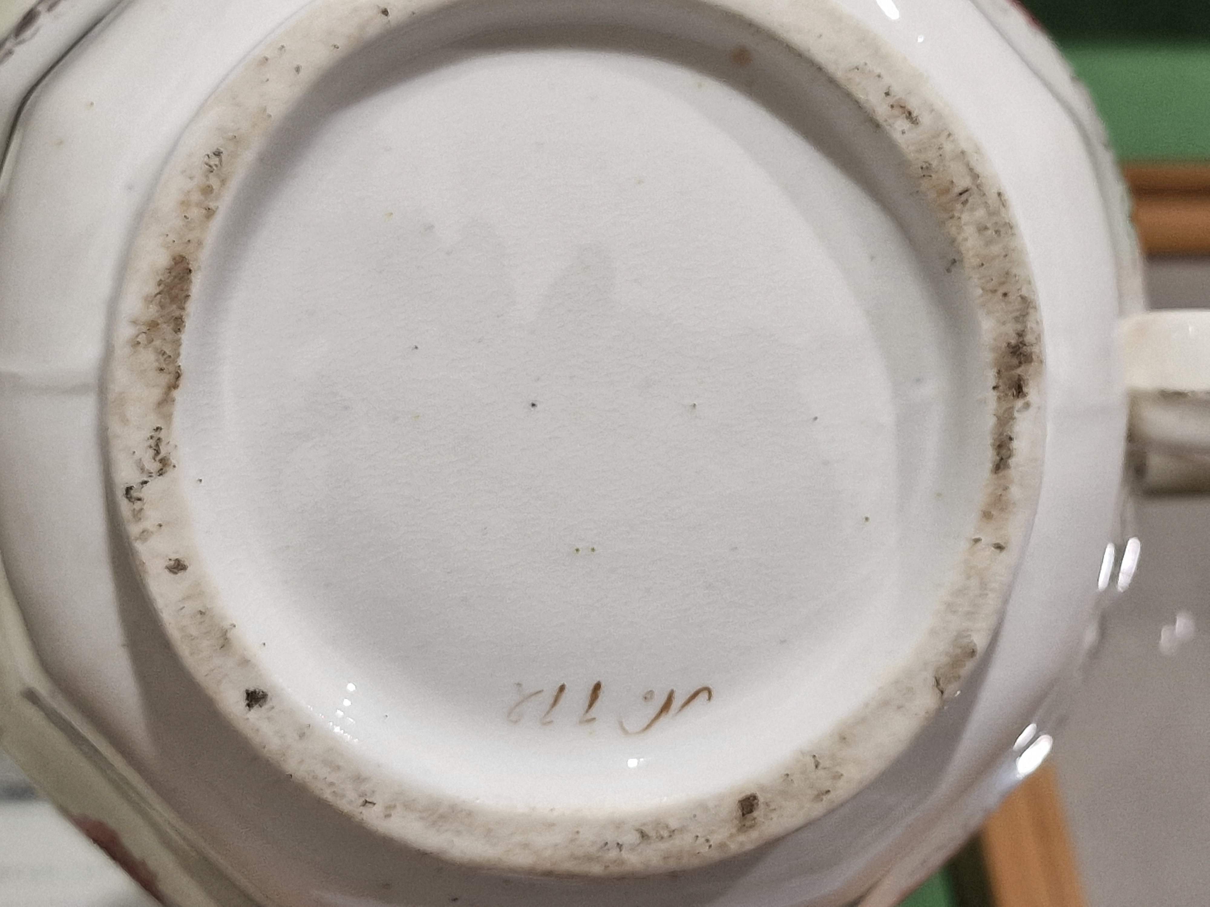 English porcelain rose painted part tea service, circa 1830, painted with pink roses and gilt - Image 3 of 3