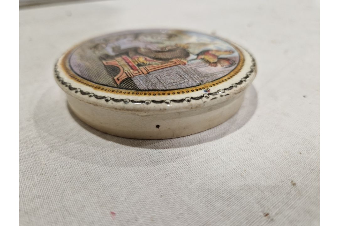Assorted items of pottery and porcelain including an English mid-18th century delftware blue and - Image 5 of 12