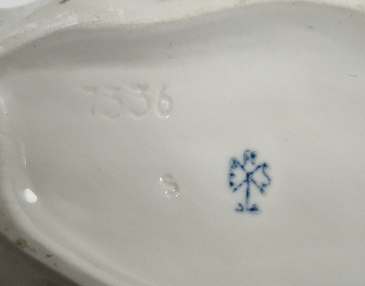 Collection of Karl Ens porcelain models of birds, circa 1900, printed green marks, impressed - Image 3 of 5