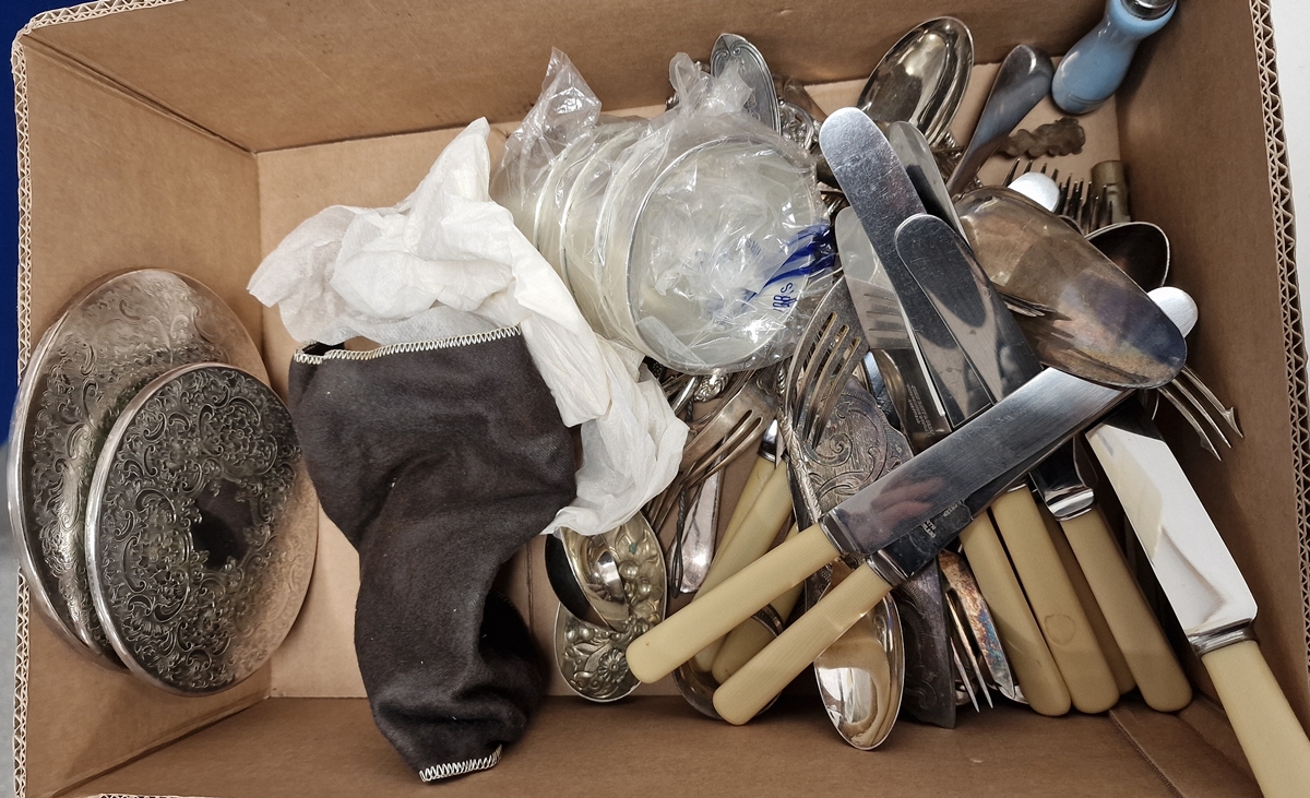 Quantity of silver-plated items including coasters, small punch bowl and flatware - Image 3 of 3